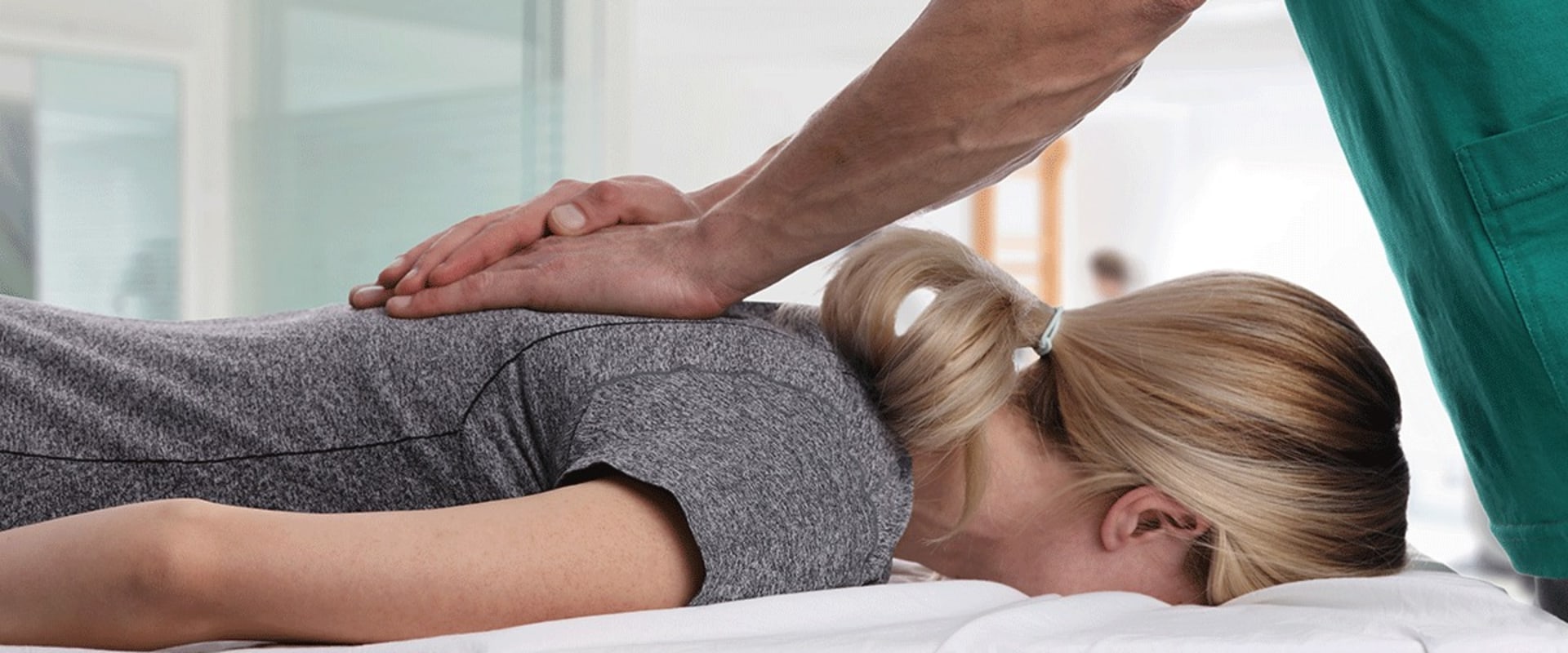 Can chiropractor make injury worse?